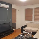 Luxury Apartment, Stup, شقة