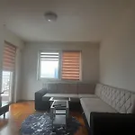 شقة Luxury Apartment, Stup, *