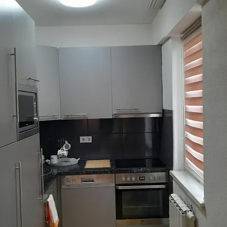 Apartman Luxury Apartment, Stup, Near Airport