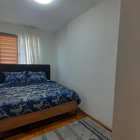 Luxury Apartment, Stup, *