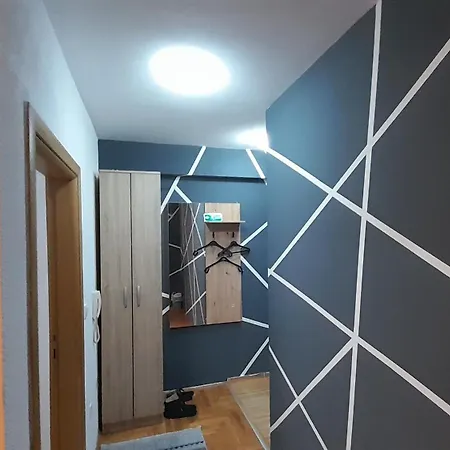 Apartman Luxury Apartment, Stup, Near Airport