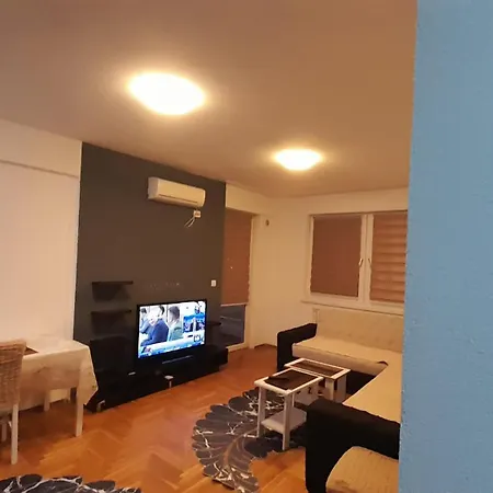 Apartmán Luxury Apartment, Stup,