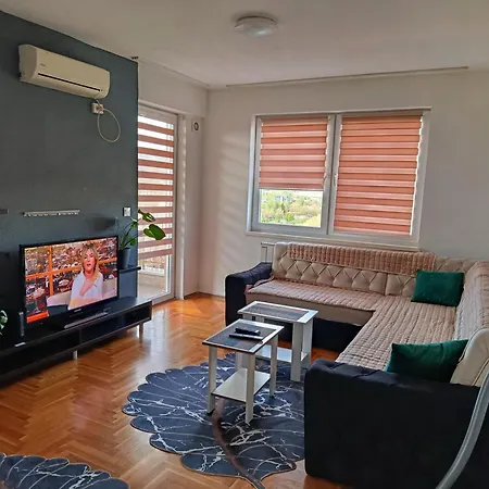 Luxury Apartment, Stup, Near Airport *